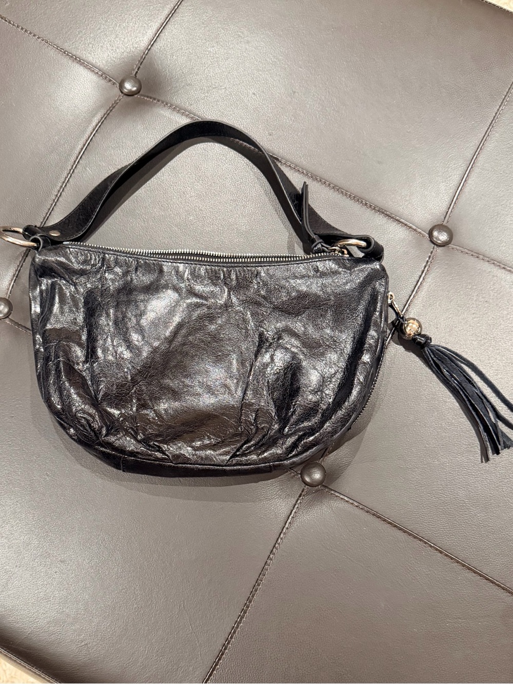 HOBO INTERNATIONAL/ Black Leather Crossbody Bag with Tassel